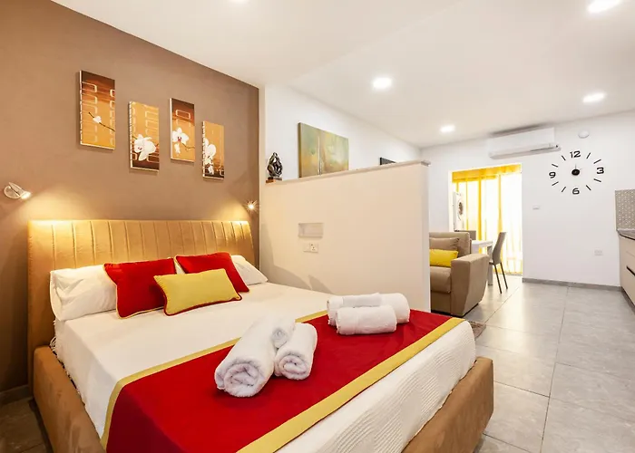 Modern & Lovely Studio - Prime Location