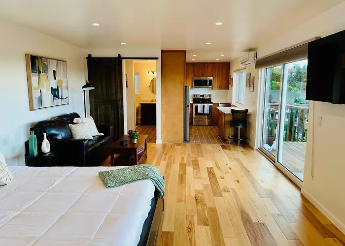 San Leandro Studio