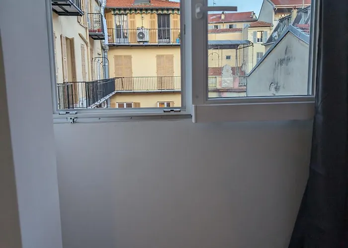 Holiday Nice Studio