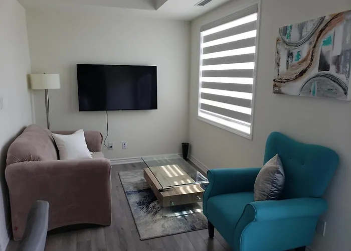 Luxurious Condo Apartment 1Br-1Ba-1Office Free Parking