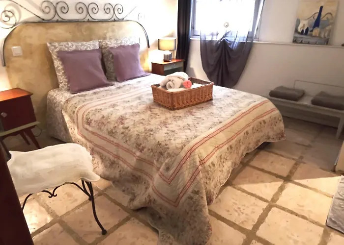 Appartement En Campagne Au Coeur Du Luberon