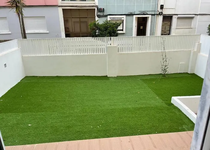 Lovely 2 Bedroom Apartment In South Lisbon