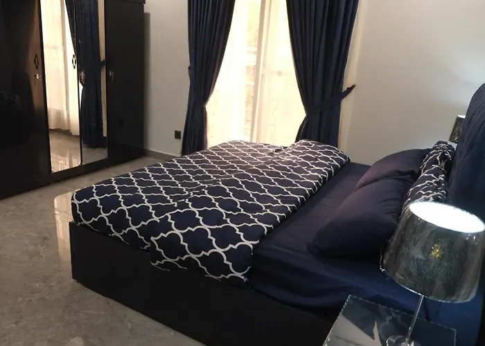 Luxurious Family Apartment Cp Berar Society Near Dhorajee