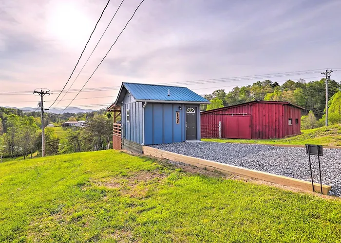 Pet-Friendly Studio W/ Hot Tub & Views In Marshall