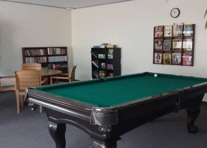 Sand Pebbles Resort - 1 Bedroom Condo In Great Location Right By The Beaches And Attractions