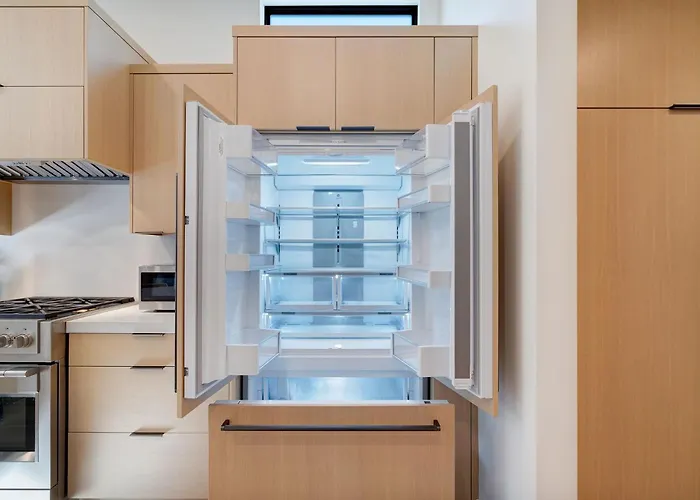 Dazzling Modern Home Close To Downtown Palo Alto And Stanford