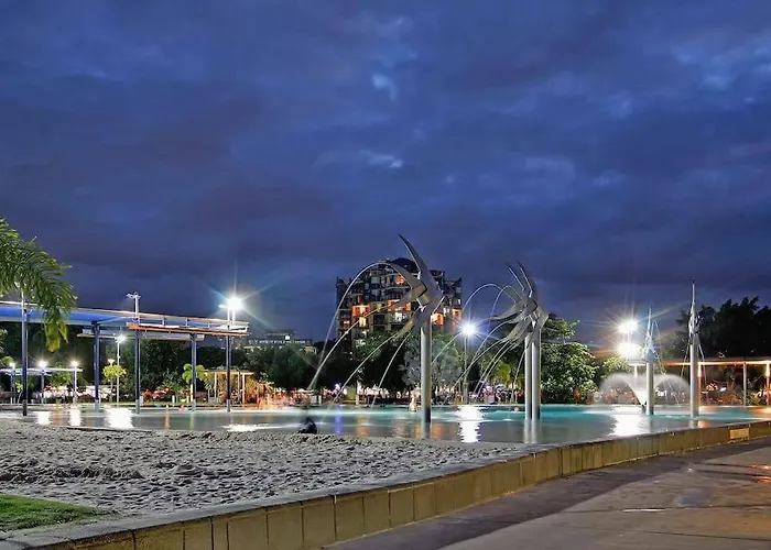 Cairns Esplanade Vacation In Stylish Watermark