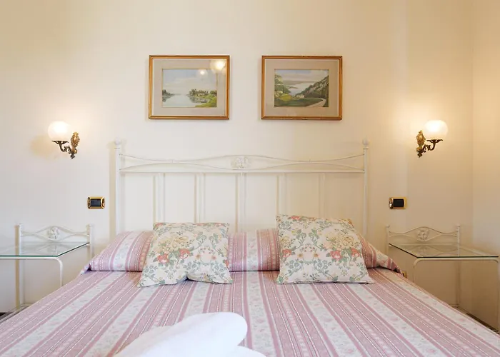 Casa Navla' Appartamenti "Ulivi"- "Fiori" -"Velieri"-"Luna"-"Nido"-"Taverna"