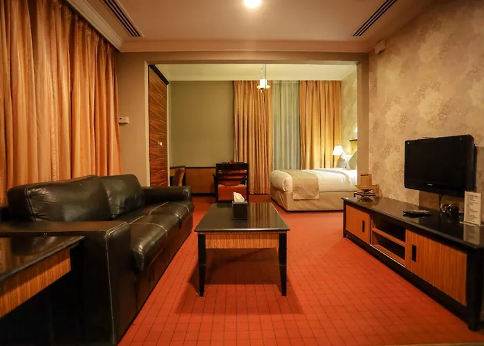 Creek Gate Hotel-Baithans