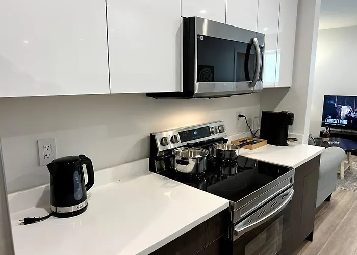 Grand Boulevard Basement Suite
