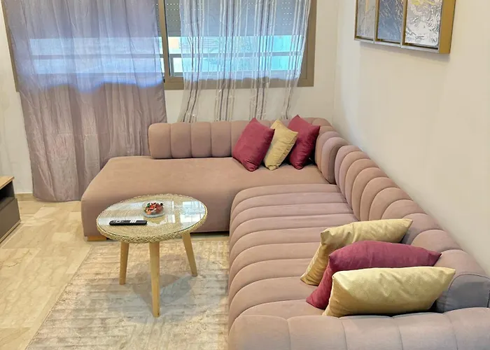 Take A Cosy Rest Near The Airport