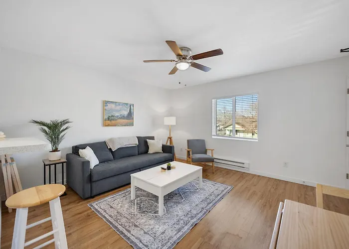 Beautiful Work Stay Retreat In Pueblo Near Downtown