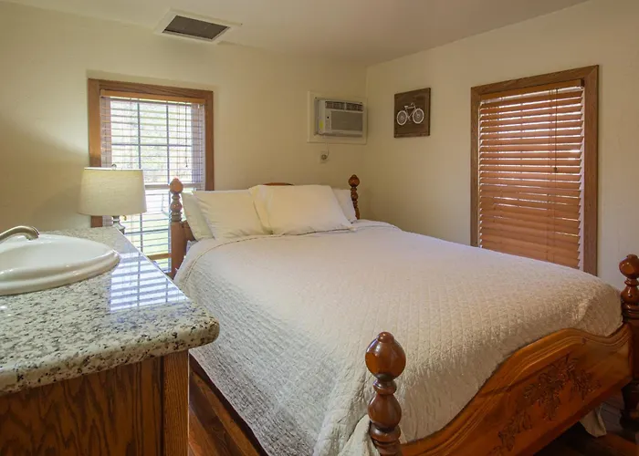 Stay In Ohiopyle Near Gap Trail, Restaurants, & The Fallls