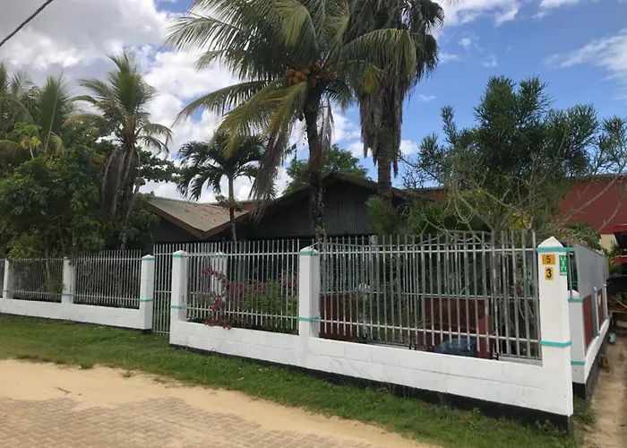 Unu Pikin Guesthouse
