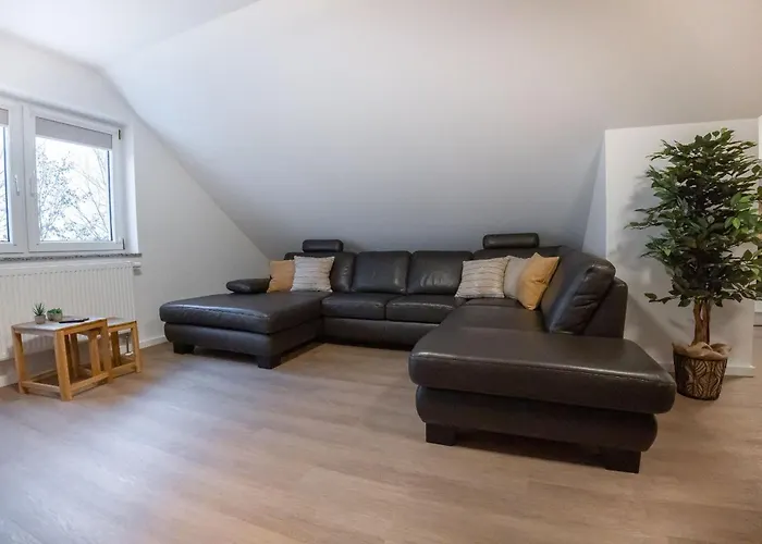 High-Quality Renovated Apt