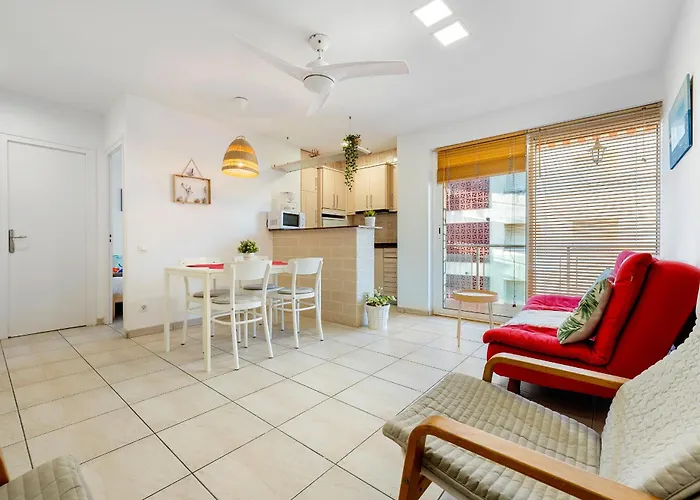 Hauzify I Apartament Llevant