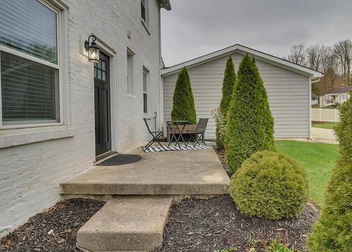 Historic Loveland Apt: Walk To Little Miami River!