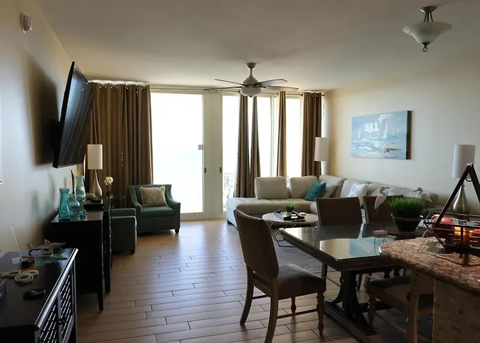 Aqua 1504 Beachfront Condo With Free Beach Chairs