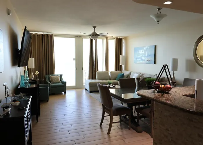Aqua 1504 Beachfront Condo With Free Beach Chairs