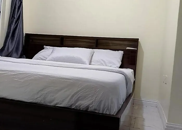 Jka 2-Bedroom-Apt 24Hrs Power Unlimited Wifi , Garden Patio Area,Free Daily Housekeeping