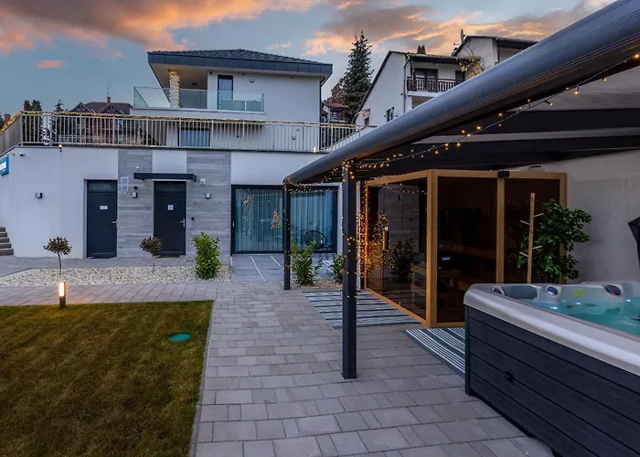 Lake Spirit Boutique Apartments