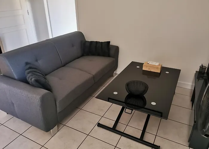 Charmant Appartement A 1 Minute Du Lac