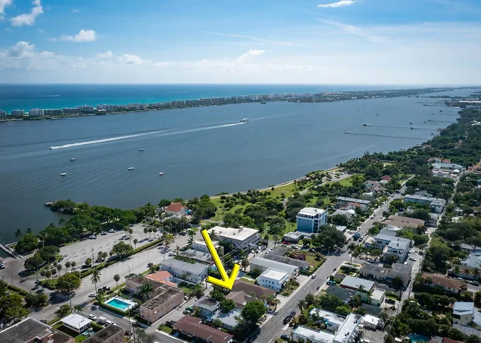 Steps To Beach & Downtown! Cozy Beach Bungalow #4