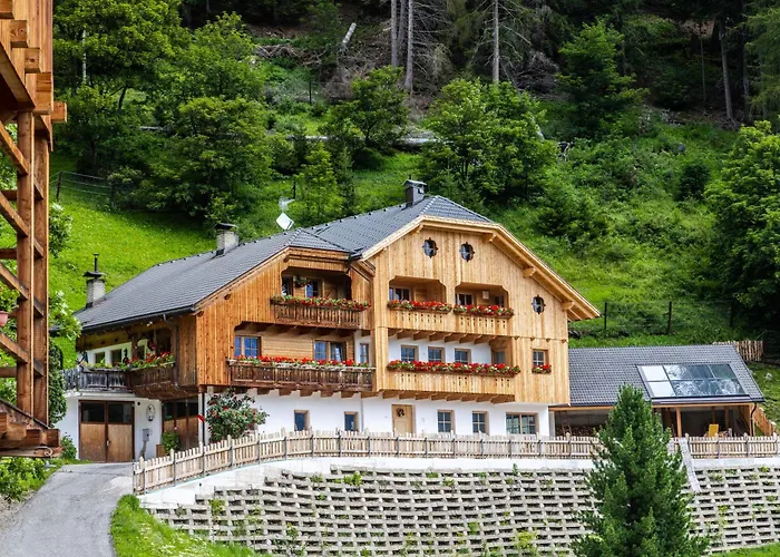 Farm Chalet Jusciara