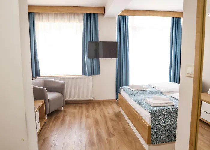 Grand Park Rooms & Apartments