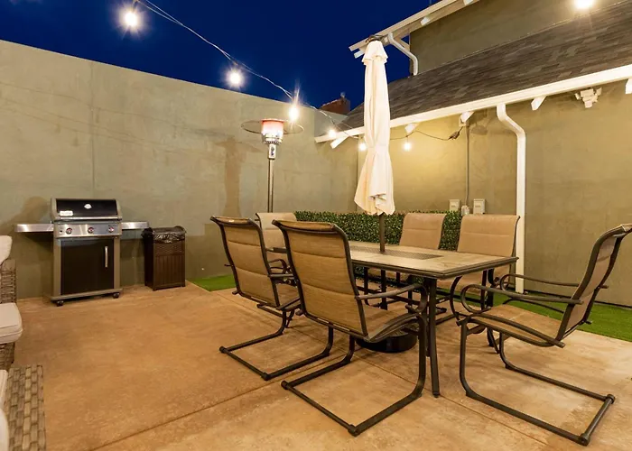 Plush 2-Bed Apt In Riverside Heights!