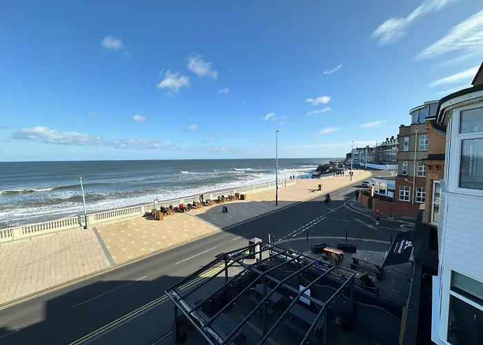 Seaviews Apartment 1, Whitley Bay Sea Front