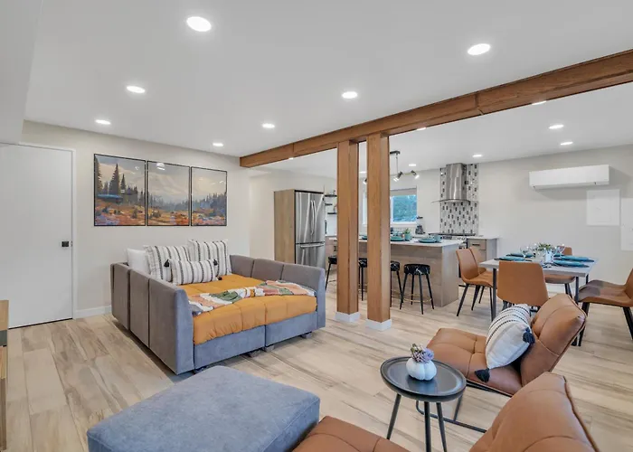 Pacific Northwest Retreat Duplex 3Min From Seattle