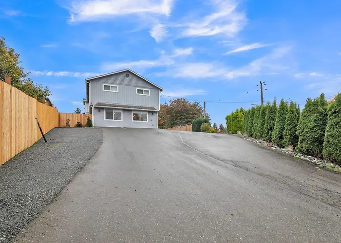 Pacific Northwest Retreat Duplex 3Min From Seattle