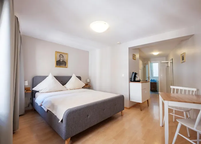 Boutique Charme Apartments Kueferstr 4-6
