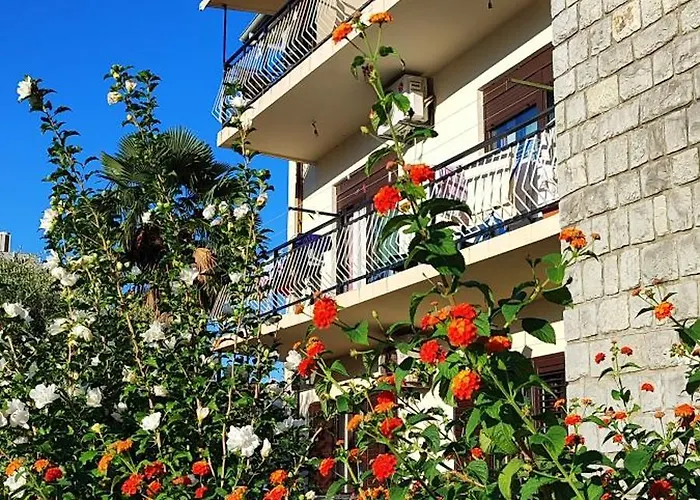 Sea And Sunshine 100M To Beach,Free Parking,Centar,View