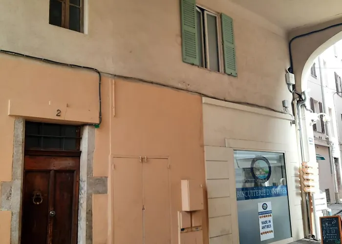 Vieille Ville 1 - Luca'S Apartment, 1 Bedroom, Max 2 Adults And 2 Kids