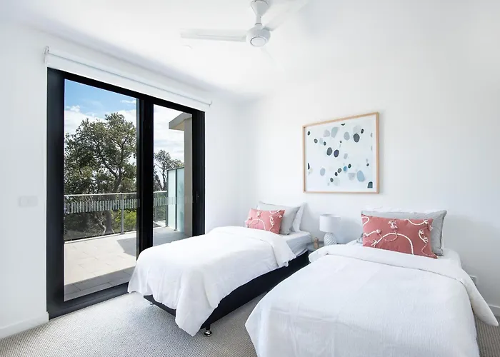 Beachfront Apartment With Lots Of Wow