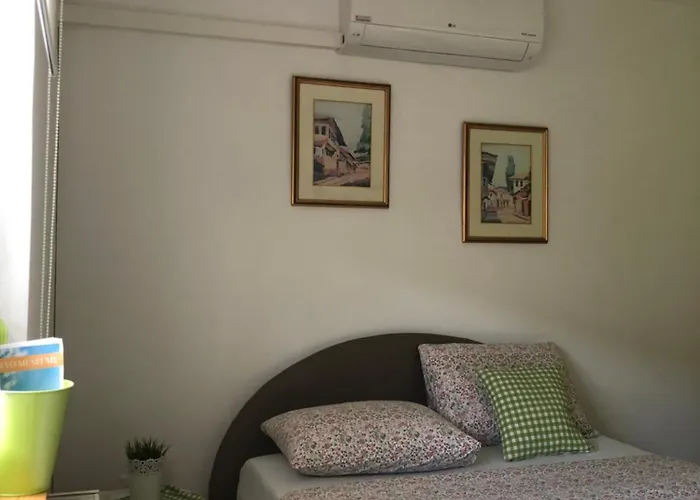 Apartment Incognito