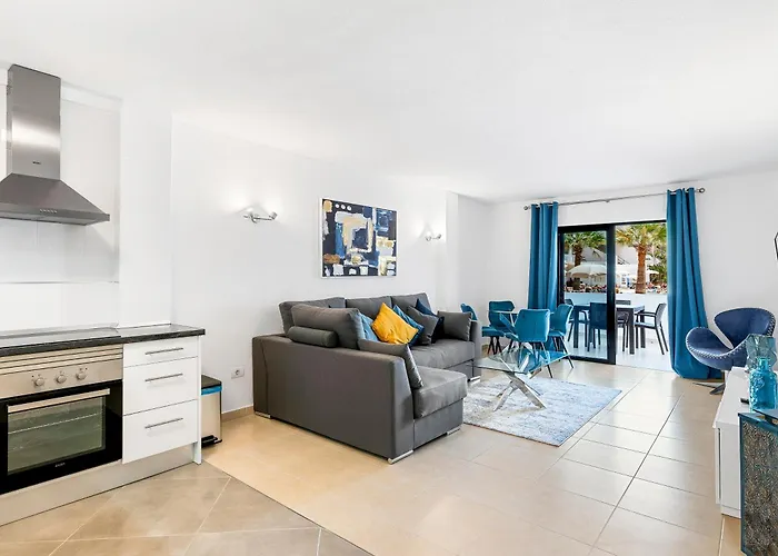 Paloma Beach Apartments
