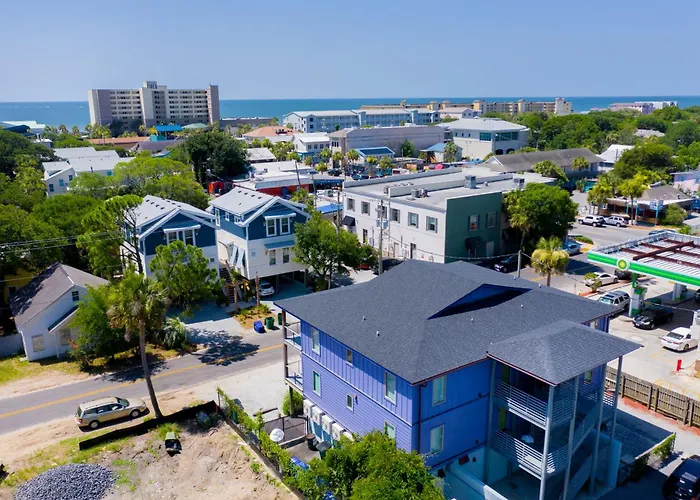 Folly Vacation Great Location, Super Cute & Spacious Apt B