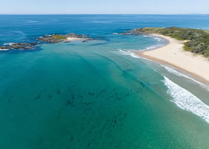 Sawtell Beachfront Villa - 2 Mins To Everything!
