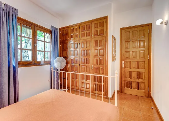 Traditional Canarian Apartment In The Heart Of Los Gigantes