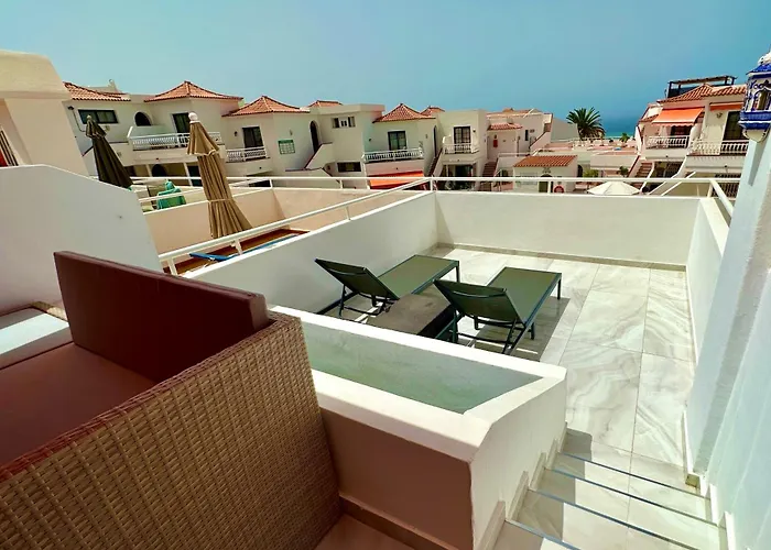Luxury Diamond - Ocean View, Big Terraces, Air Con, Wifi