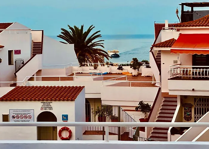 Luxury Diamond - Ocean View, Big Terraces, Air Con, Wifi