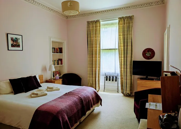 Family Hotel: Mccrae'S Bed And Breakfast