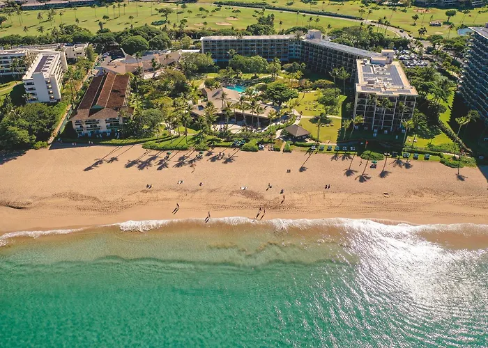 Cheap hotel: Outrigger Kaʻanapali Beach Resort