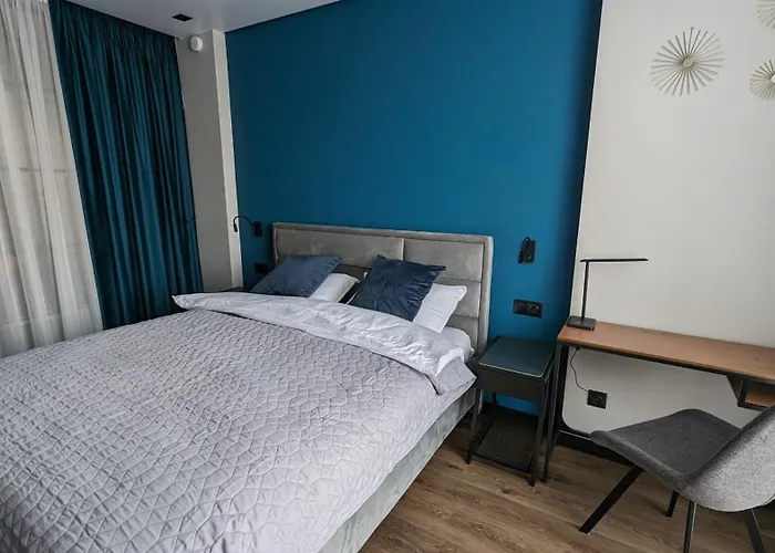 Avenue Apartments