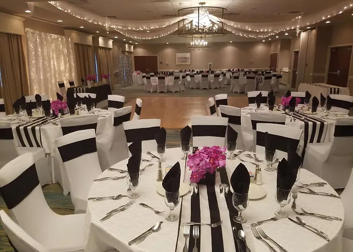 Embassy Suites By Hilton Destin