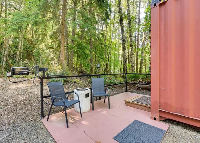 Steps To Foothills Trail: Unique Carbonado Studio