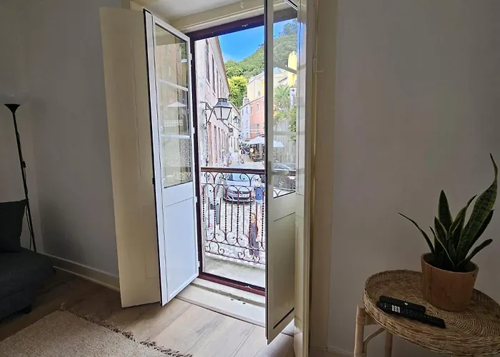 Maria Saudade - Bright & Spacious Apartment With Views In The Heart Of Sintra